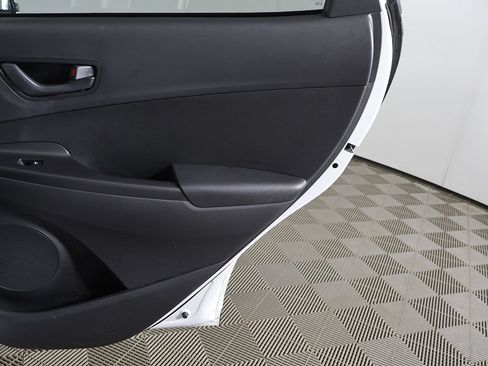 Certified 2023 Hyundai Kona SEL AWD/4WD image 22