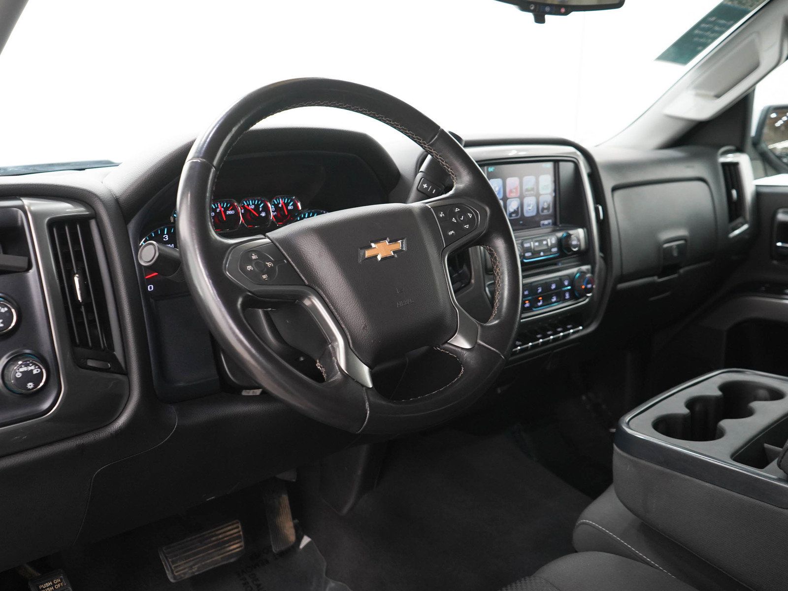 Used 2019 Chevrolet Silverado 1500 LT AWD/4WD image 23