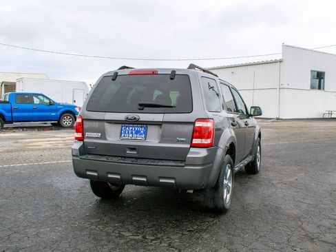 Used 2011 Ford Escape XLT w/ 201A Rapid Spec Order Code image 4