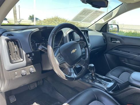 Used 2017 Chevrolet Colorado Z71 AWD/4WD image 10