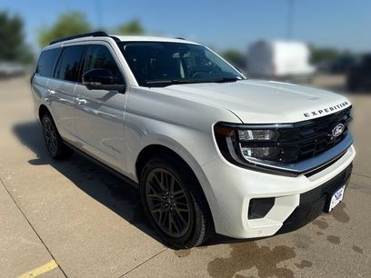 New 2027 Ford Expedition Platinum w/ Driver's Package