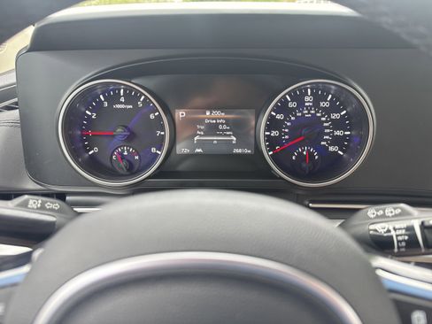 Used 2024 Kia Carnival LX image 23