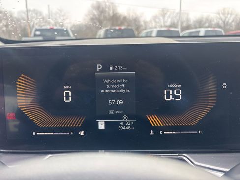 Used 2024 Kia Sorento S image 24