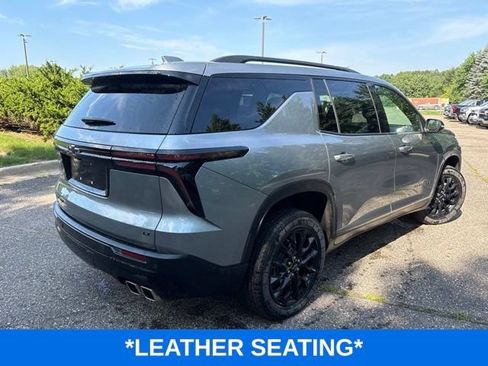 Used 2024 Chevrolet Traverse LT w/ Midnight/Sport Edition AWD/4WD image 4