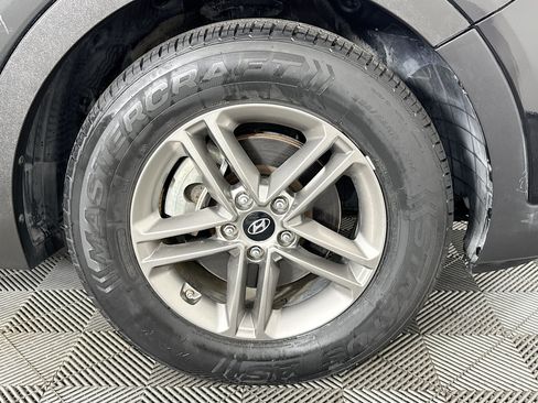 Used 2018 Hyundai Santa Fe Sport AWD/4WD image 29