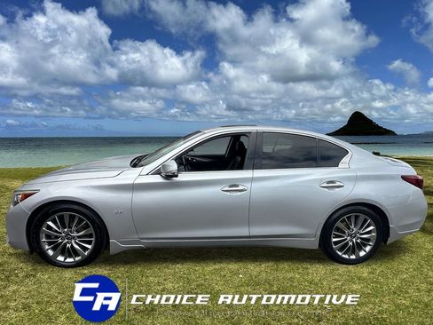 Used 2020 INFINITI Q50 Luxe w/ Essential Package (3.0T Luxe) RWD image 3