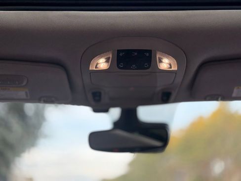 Used 2017 Chrysler Pacifica Limited w/ Advanced Safetytec Group image 55