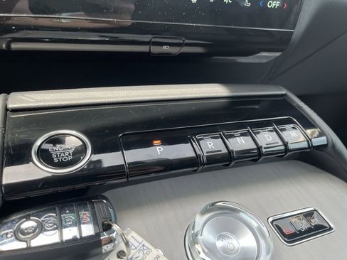 Used 2025 Lincoln Navigator L Reserve AWD/4WD image 20