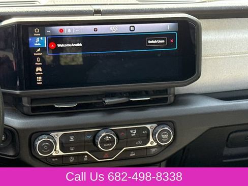Used 2025 Jeep Gladiator Sport AWD/4WD image 12