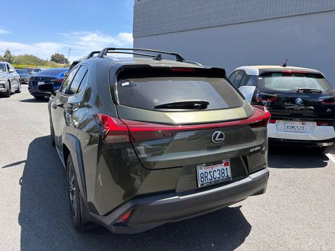Used 2020 Lexus UX 200 w/ Premium Package FWD image 4