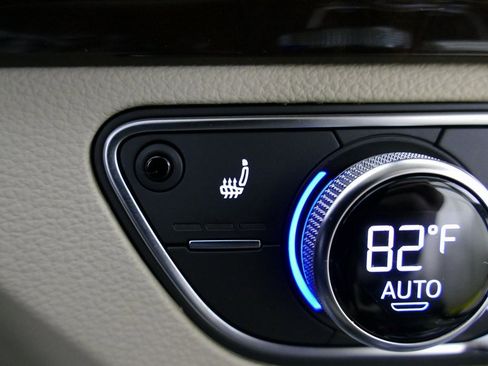 Used 2020 Audi Q5 2.0T Premium Plus image 20