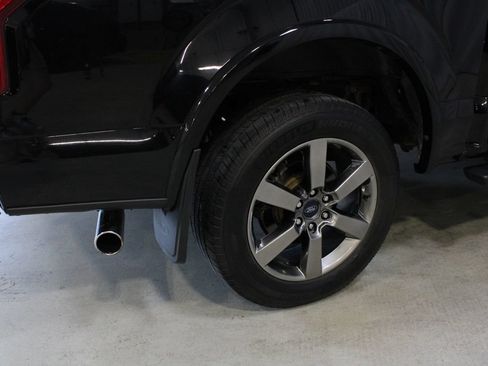 Used 2016 Ford F150 XLT w/ Equipment Group 301A Mid AWD/4WD image 24