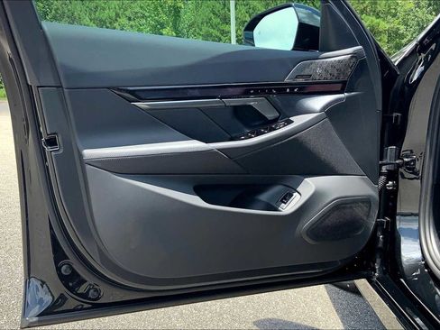 New 2026 BMW i5 eDrive40 w/ M Sport Package image 10