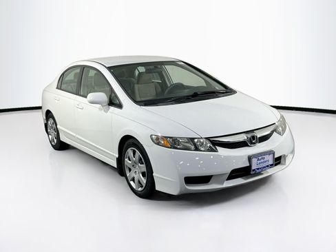 Used 2011 Honda Civic LX image 3