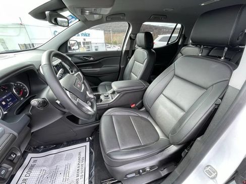Used 2023 GMC Acadia SLT FWD image 17