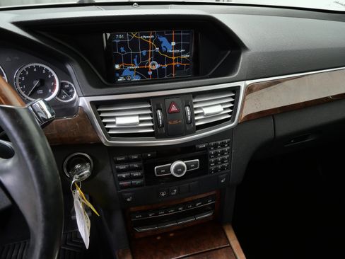 Used 2012 Mercedes-Benz E 350 4MATIC Sedan image 18
