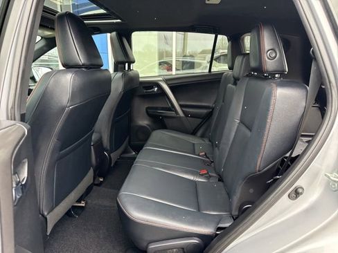 Used 2017 Toyota RAV4 SE image 52