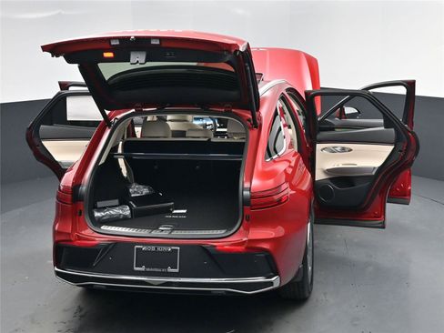 New 2026 Genesis GV70 2.5T Select image 16