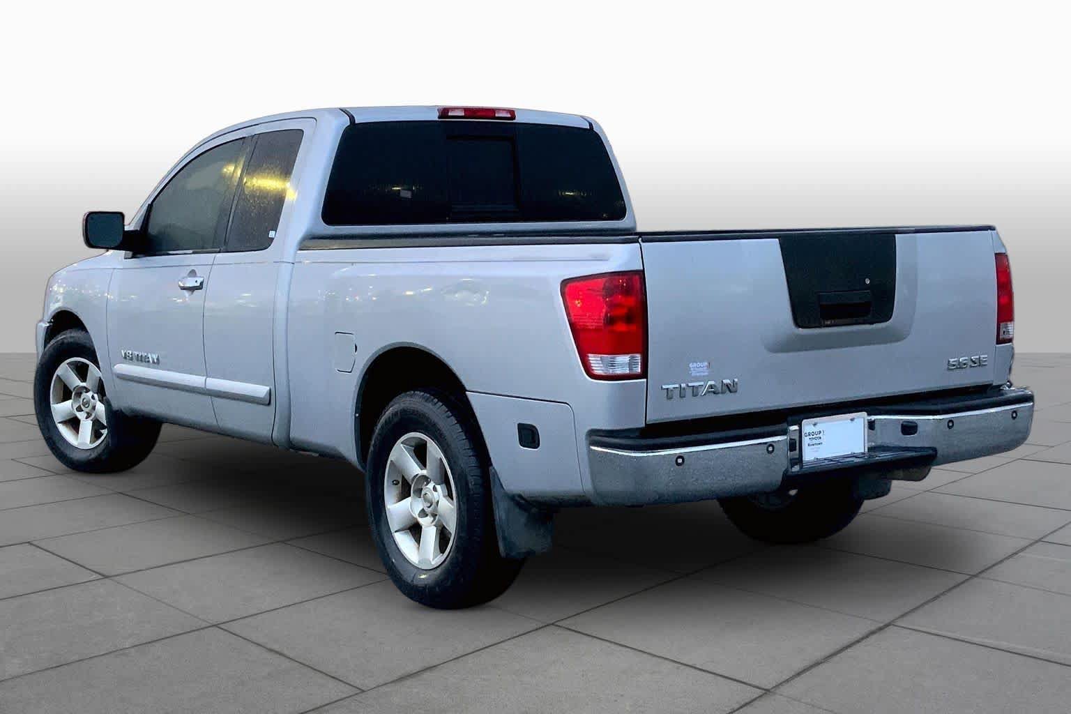 Used 2007 Nissan Titan SE RWD image 9