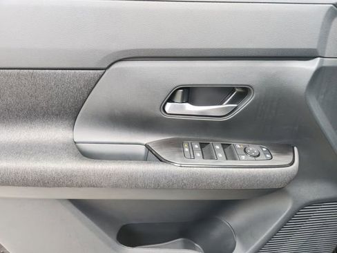 New 2026 Nissan Kicks SV image 16