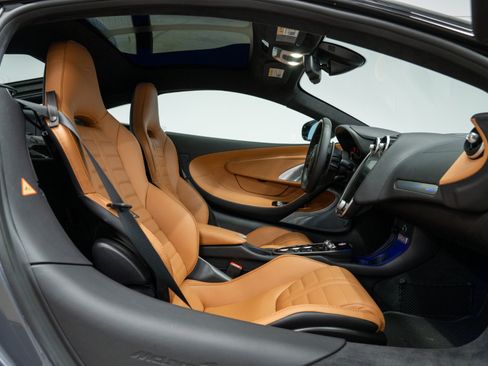 Used 2025 McLaren GTS RWD image 31