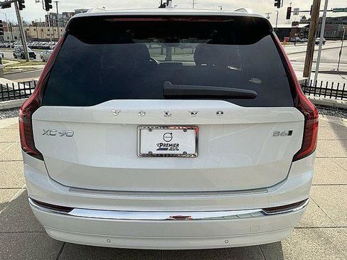 New 2026 Volvo XC90 B6 Plus w/ Protection Package Premier AWD/4WD image 9