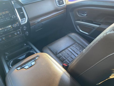 Used 2020 Nissan Titan Platinum Reserve w/ Moonroof Package image 16