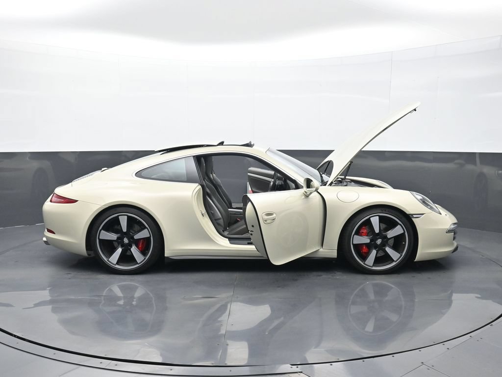 Certified 2014 Porsche 911 50th Anniversary Edition RWD image 30