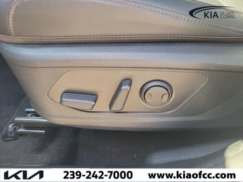 Certified 2025 Kia Sportage EX FWD image 20