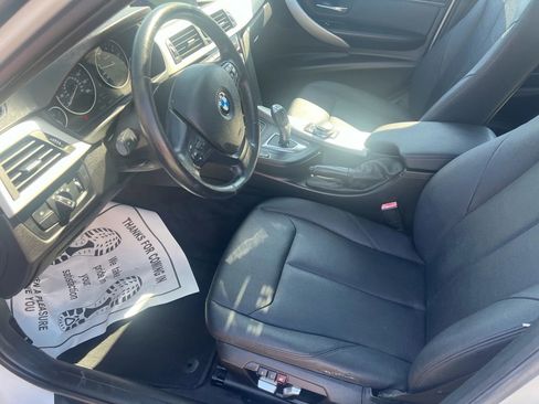 Used 2018 BMW 320i Sedan image 10