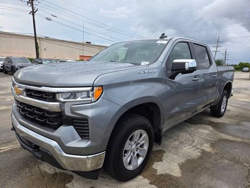 Used 2023 Chevrolet Silverado 1500 LT w/ Safety Package AWD/4WD image 8