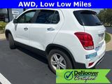 Used 2020 Chevrolet Trax LT w/ LT Convenience Package image 2