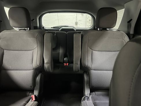 Used 2022 Ford Explorer XLT RWD image 28