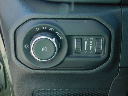 Used 2021 Jeep Wrangler Unlimited Rubicon image 29