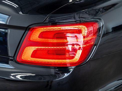 Used 2020 Bentley Flying Spur W12 image 30