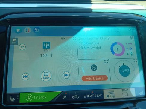 Used 2018 Chevrolet Bolt Premier w/ Driver Confidence II Package FWD image 19