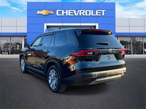 Used 2025 Toyota Grand Highlander Platinum image 5