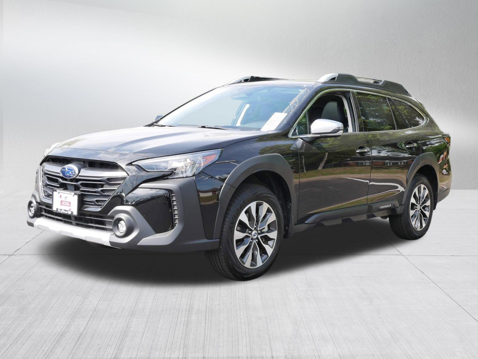 Used 2025 Subaru Outback Touring XT w/ Popular Package #2 AWD/4WD image 3