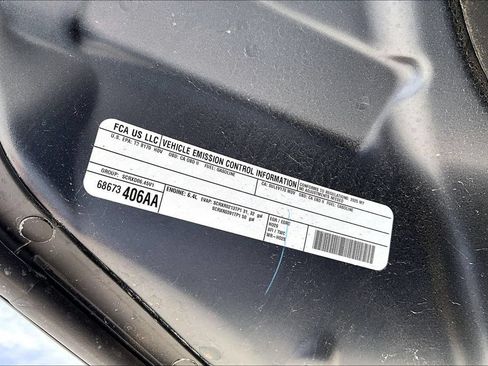 Certified 2025 RAM 2500 Big Horn AWD/4WD image 32