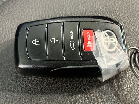 Used 2025 Toyota Camry LE FWD image 27