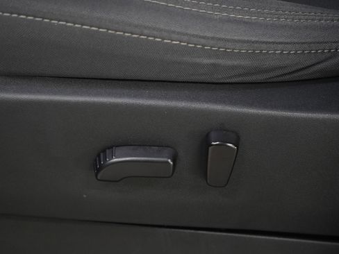 Used 2023 Nissan Frontier SV AWD/4WD image 24