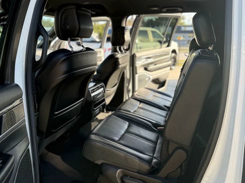 Used 2022 Jeep Wagoneer Series II image 16