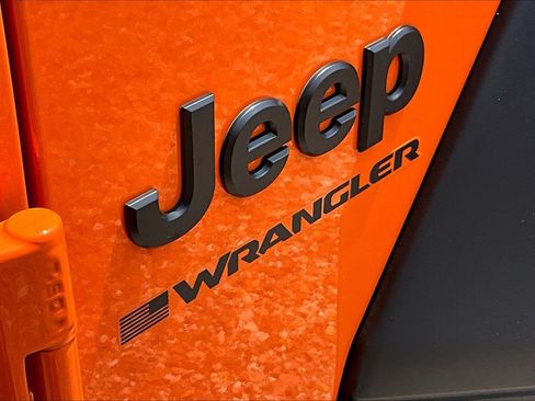 Used 2025 Jeep Wrangler Unlimited Sport AWD/4WD image 31