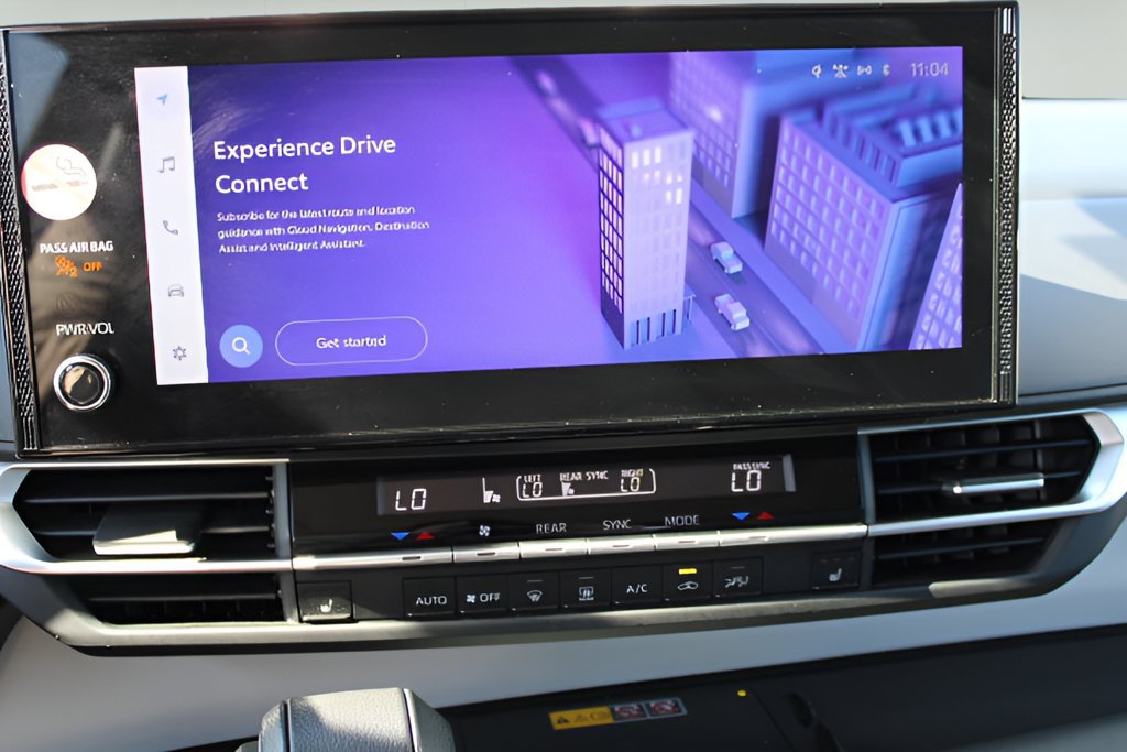 Certified 2025 Toyota Sienna XLE FWD image 16