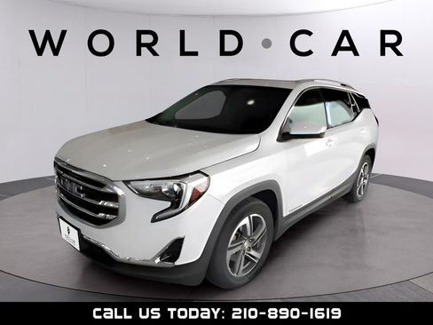 Used 2021 GMC Terrain SLT w/ LPO, Floor Liner Package FWD image 3