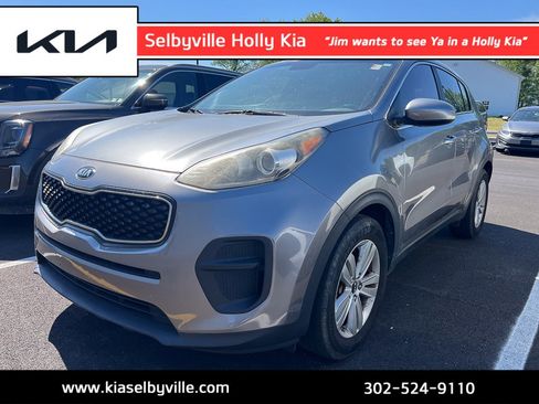 Used 2017 Kia Sportage LX FWD image 1