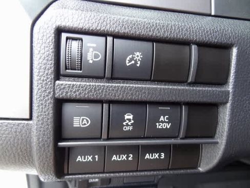 New 2025 Toyota Tacoma TRD Off-Road image 10