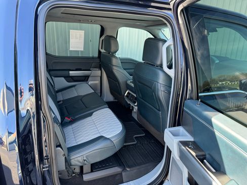 Used 2022 Ford F150 Limited image 36