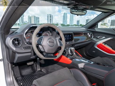 Used 2022 Chevrolet Camaro ZL1 image 15
