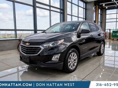 Used 2020 Chevrolet Equinox LT w/ Driver Convenience Package image 25